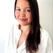 Profile picture for Kristen Hellwig