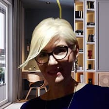 Profile picture for D. Elena Borza