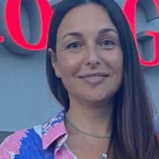 Profile picture for Elena Suciu